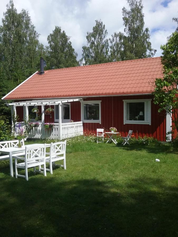 Bjoerkslingan Villa Vimmerby Eksteriør billede