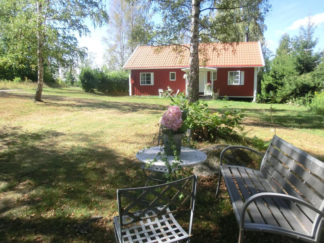 Bjoerkslingan Villa Vimmerby Eksteriør billede