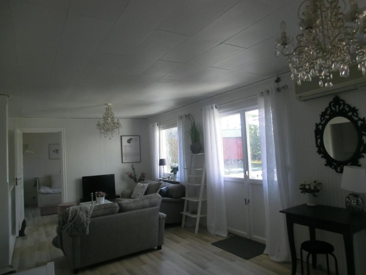 Bjoerkslingan Villa Vimmerby Eksteriør billede