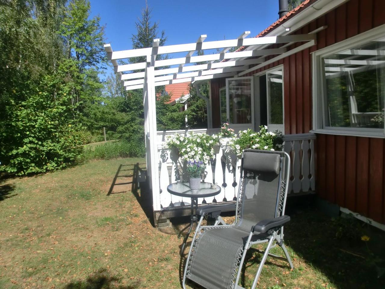 Bjoerkslingan Villa Vimmerby Eksteriør billede